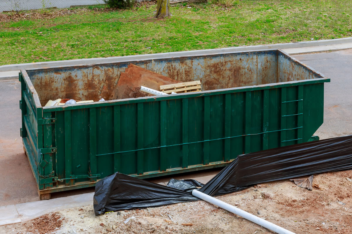 7 Dumpster Rental Benefits for Your Business