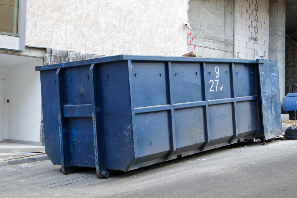 Common Roll-Off Dumpster Safety Mistakes