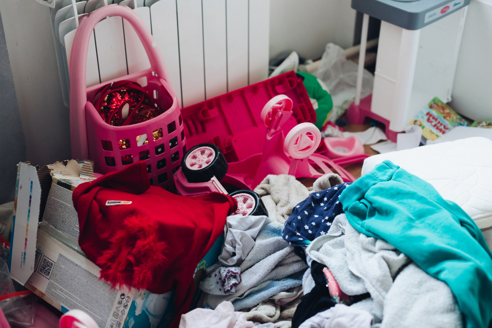 Cleaning Your Home Like a Pro & Renting a Roll Off